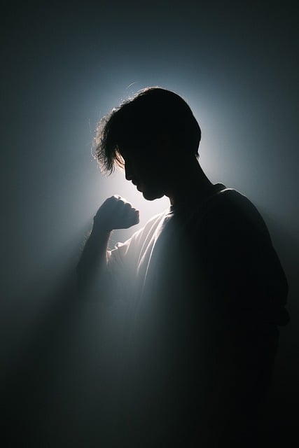 以整风开展批评与自我批评