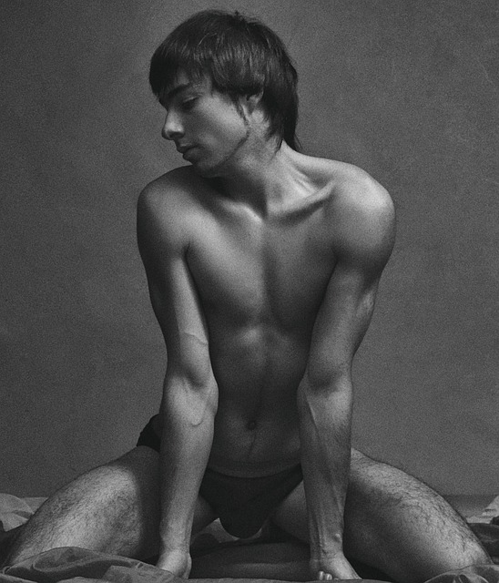 迎国庆大型综艺晚会主持词