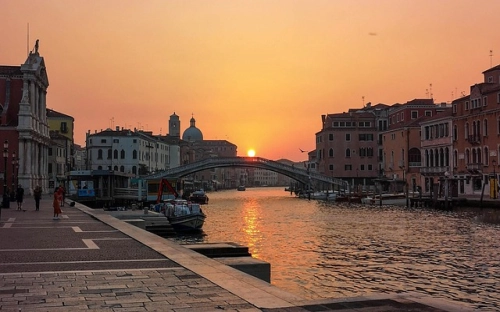 2016年度个人述职述德述廉报告-春林公文网