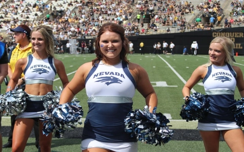 2021秋季运动会加油稿100字左右跳远-春林公文网