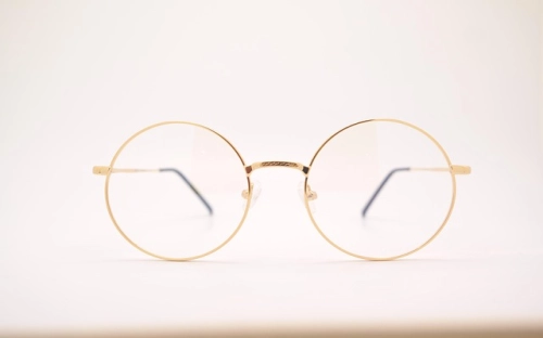 同时神发现这个世界没有傻瓜，顺便创造你。-春林公文网