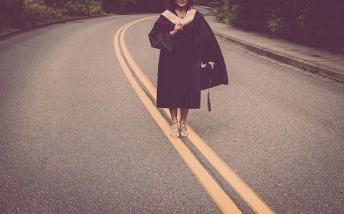 党校研究生毕业自我鉴定-春林公文网