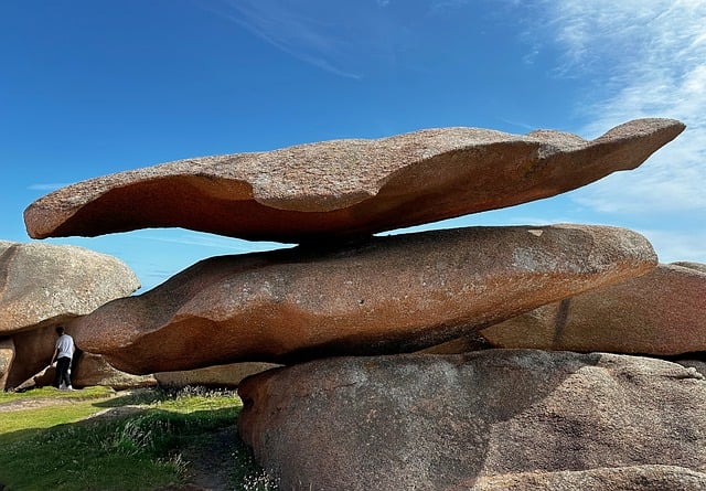 公司05年度总结表彰大会主持串稿