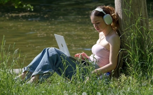 大学生假期保安实习报告范文-春林公文网