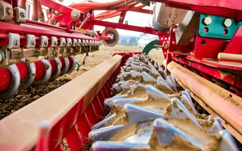 2017年农机“安全生产月”活动方案-春林公文网