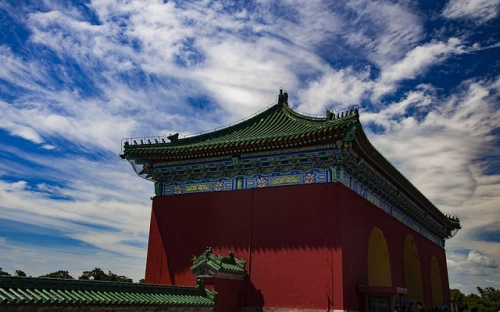 五一劳动节八年级英语作文-春林公文网