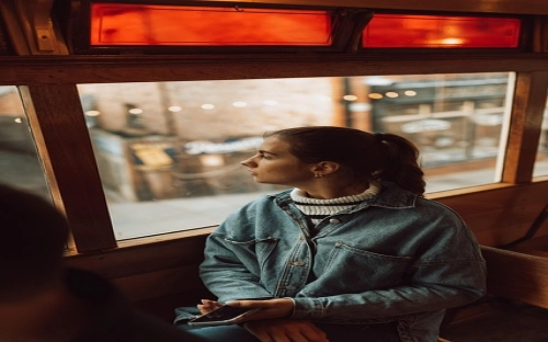 国庆讲话(学校)-春林公文网